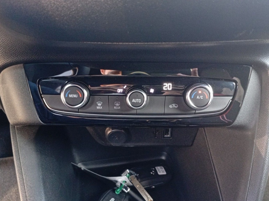 OPEL Corsa 1.2 TURBO 100CH S&S GS - ref: 2-771259 - Photo 19