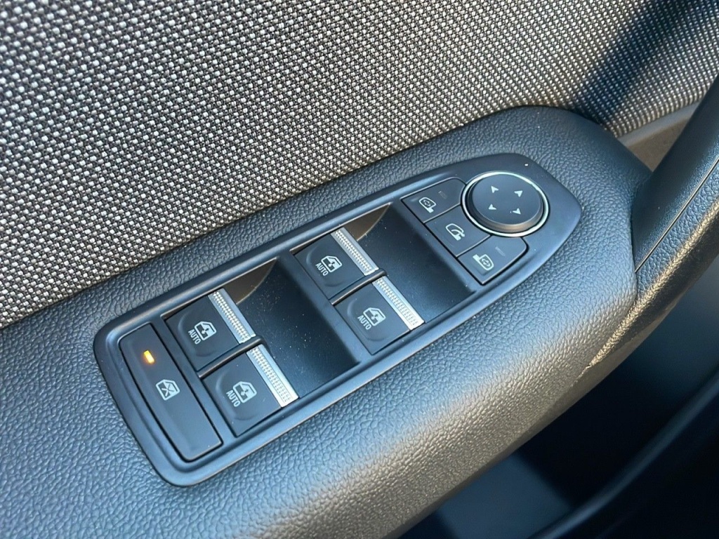 RENAULT Captur 1.6 E-TECH FULL HYBRID 145CH TECHNO - ref: 2-775361 - Photo 16