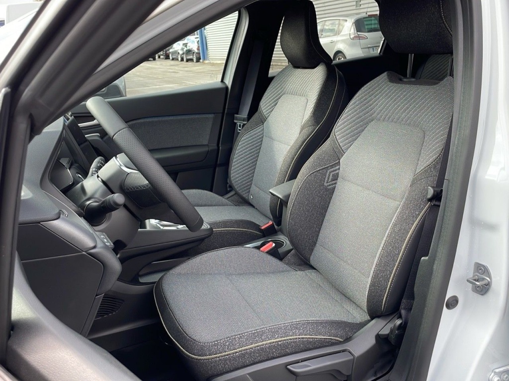 RENAULT Captur 1.6 E-TECH FULL HYBRID 145CH TECHNO - ref: 2-775468 - Photo 7