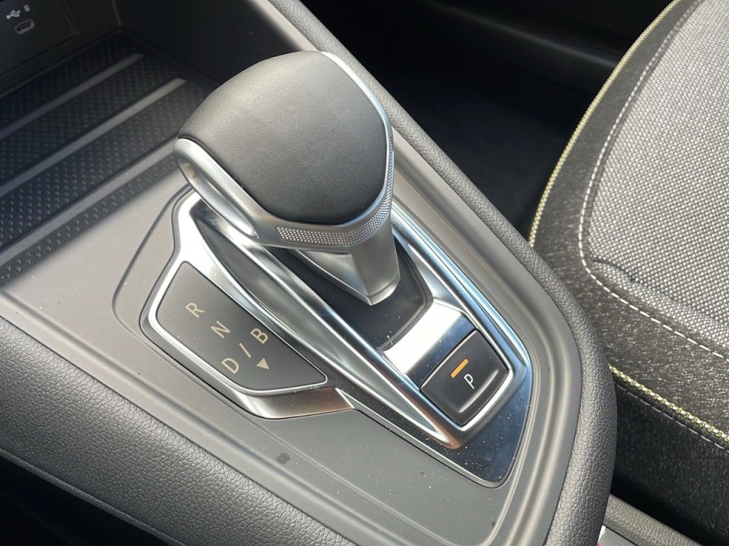 RENAULT Captur 1.6  E-TECH FULL HYBRID 145CH TECHNO - ref: 2-776069 - Photo 6