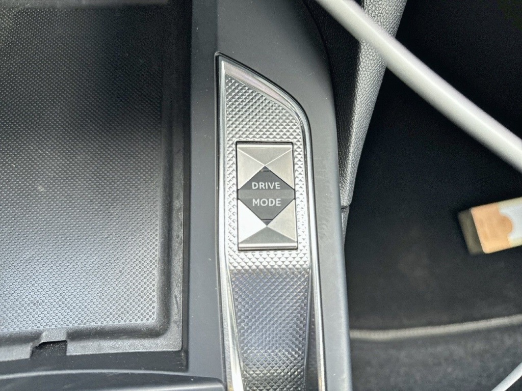 DS DS3 Crossback E-TENSE 136CH GRAND CHIC - ref: 2-776154 - Photo 8