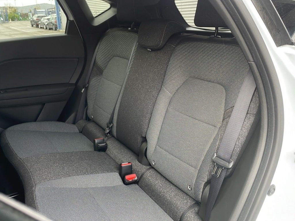 RENAULT Captur 1.6 E-TECH FULL HYBRID 145CH TECHNO - ref: 2-776782 - Photo 8