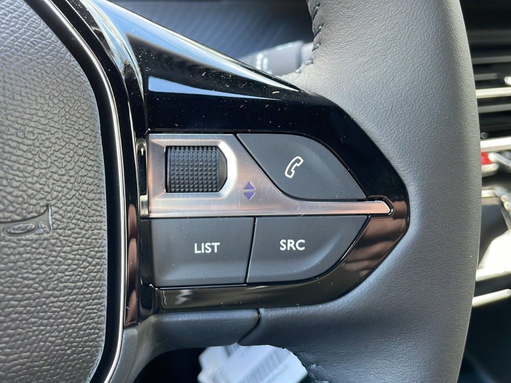 PEUGEOT 2008 1.2 PURETECH 100CH S&S ALLURE - ref: 2-777936 - Photo 15