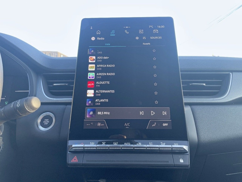 RENAULT Captur 1.6 E-TECH FULL HYBRID 145CH TECHNO - ref: 2-778305 - Photo 19