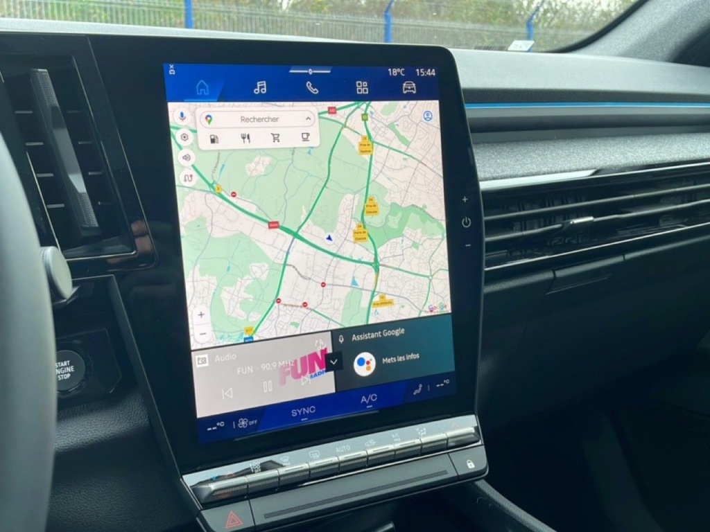 RENAULT Espace 1.2 E-TECH HEV 200CH TECHNO - ref: 2-778822 - Photo 20