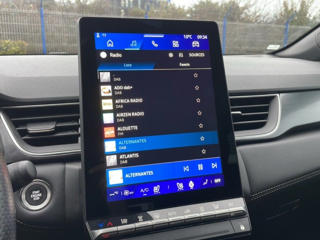 RENAULT Symbioz 1.6 E-TECH FULL HYBRID 145CH ICONIC - ref: 2-793413 - Photo 18