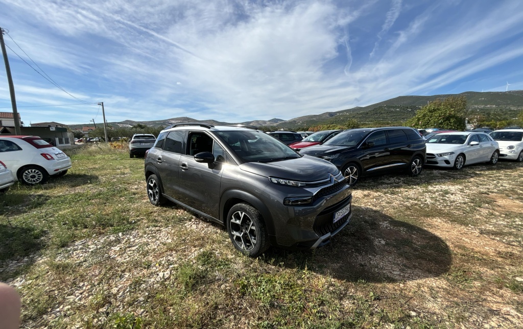 CITROEN C3 Aircross Shine 1.2 PureTech 110HP - ref: 4-131041 - Photo 11