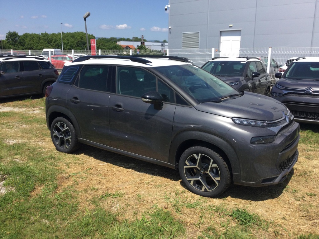CITROEN C3 Aircross Shine 1.2 PureTech 110HP - ref: 4-131041 - Photo 2