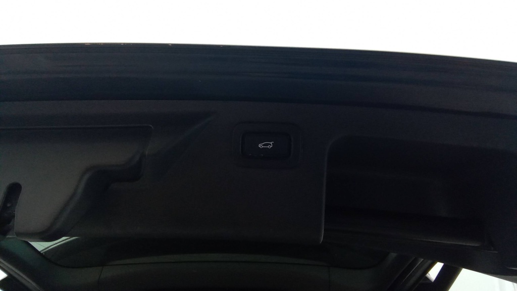 LAND ROVER Discovery Sport R-Dynamic SE D150 R-DYNAMIC SE +CUIR - ref: 5-1275585 - Photo 16