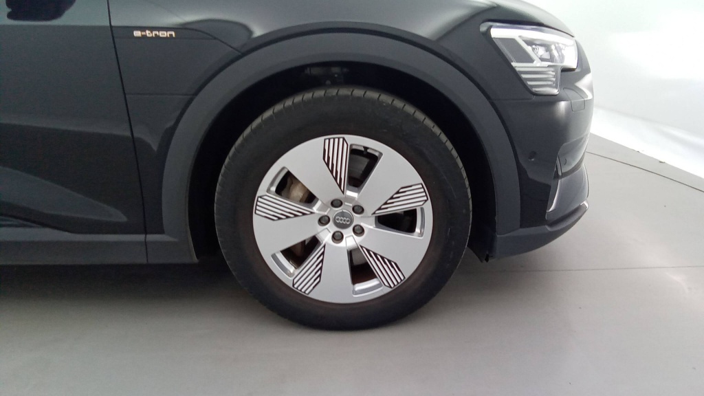 AUDI E-Tron e-tron 50 quattro 313 +Cuir +GPS +Caméra 50 QUATTRO 313 +CUIR +GPS +CAMERA - ref: 5-1285891 - Photo 11