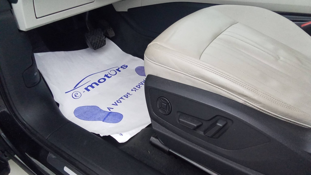 AUDI E-Tron e-tron 50 quattro 313 +Cuir +GPS +Caméra 50 QUATTRO 313 +CUIR +GPS +CAMERA - ref: 5-1285891 - Photo 13