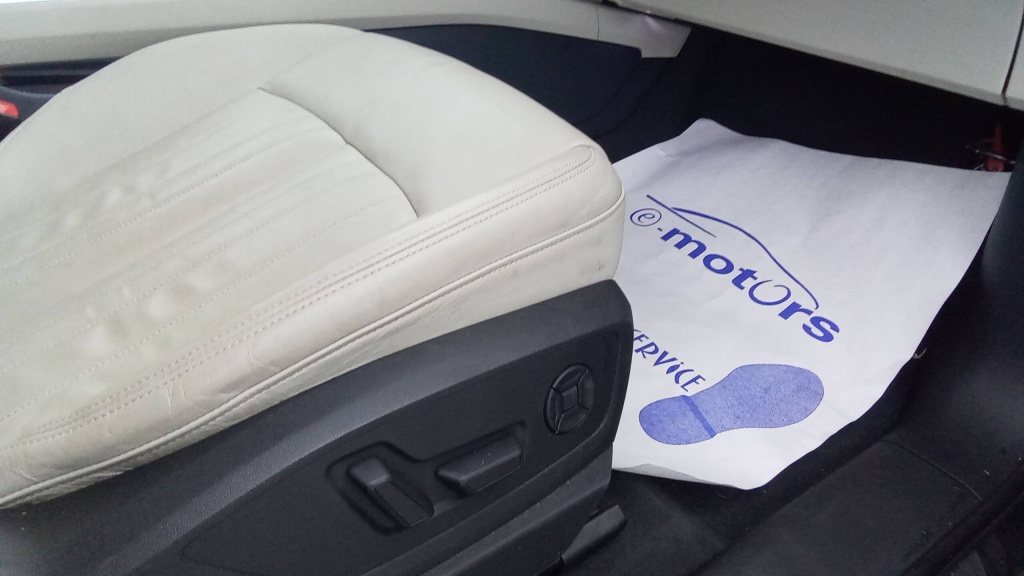 AUDI E-Tron e-tron 50 quattro 313 +Cuir +GPS +Caméra 50 QUATTRO 313 +CUIR +GPS +CAMERA - ref: 5-1285891 - Photo 15