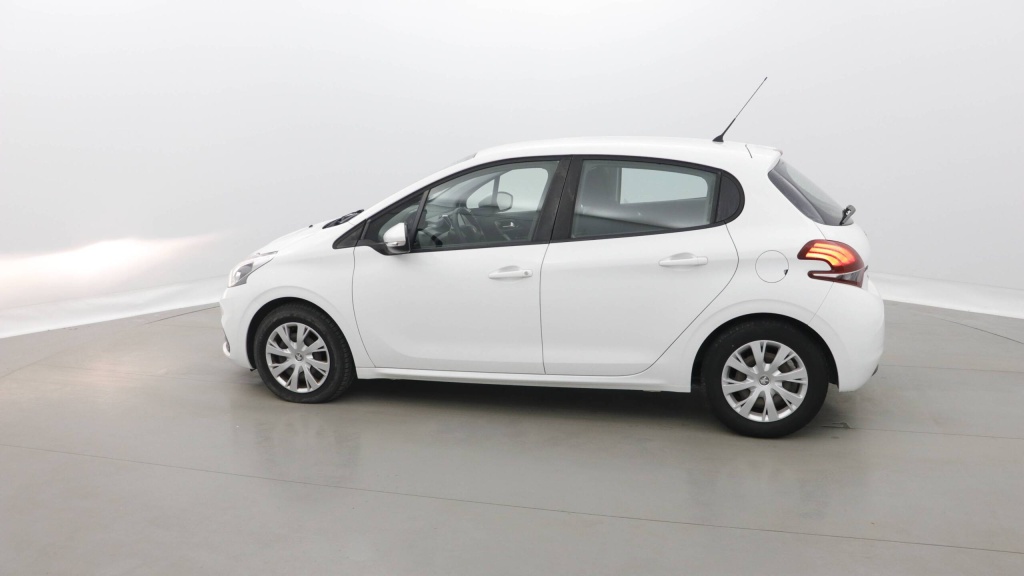 PEUGEOT 208 Active 1.2 PURETECH 68 ACTIVE - ref: 5-1306765 - Photo 3