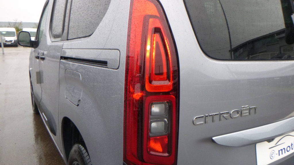CITROEN Berlingo Max TAILLE M BLUEHDI 130 S&S EAT8 PLUS +PACK STYLE - ref: 5-1323170 - Photo 10