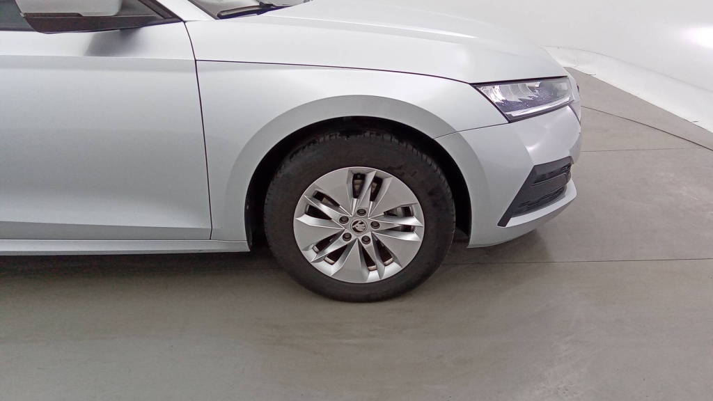 SKODA Octavia Combi Ambition 2.0 TDI 150 DSG7 AMBITION +CAMERA +PDC AR/AV - ref: 5-1332990 - Photo 11