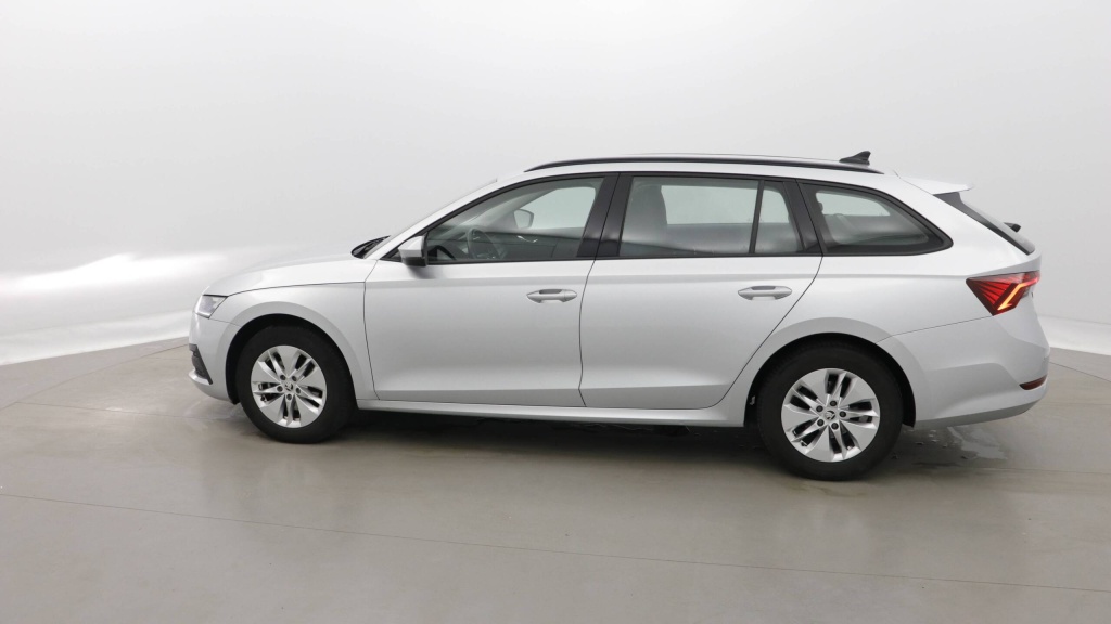 SKODA Octavia Combi Ambition 2.0 TDI 150 DSG7 AMBITION +CAMERA +PDC AR/AV - ref: 5-1332990 - Photo 3