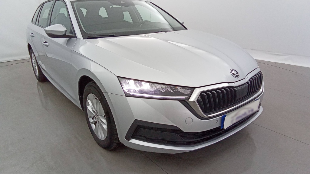 SKODA Octavia Combi Ambition 2.0 TDI 150 DSG7 AMBITION +CAMERA +PDC AR/AV - ref: 5-1332990 - Photo 9