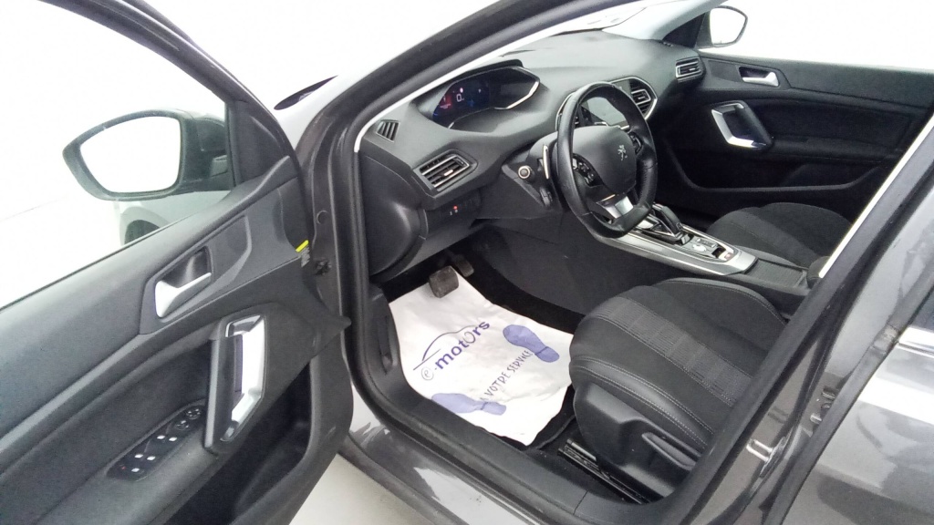 PEUGEOT 308 Allure PURETECH 130 EAT8 ALLURE - ref: 5-1338501 - Photo 13