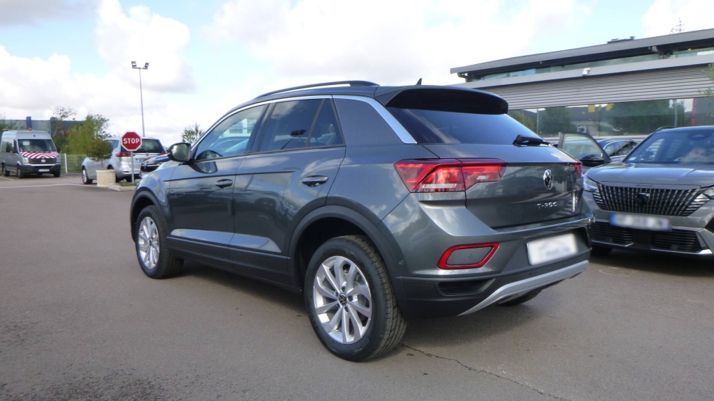 VOLKSWAGEN T-Roc VW Edition TDI 150 DSG7 VW EDITION +SIEGES AV CHAUFFANTS +ALARME - ref: 5-1359687 - Photo 7