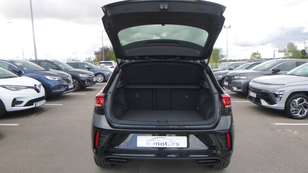 VOLKSWAGEN T-Roc R-Line Edition TDI 150 DSG7 R-LINE EDITION +JANTES 19