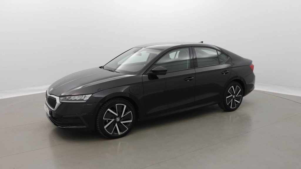 SKODA Octavia Ambition 1.4 TSI PHEV 204 DSG6E AMBITION +ACC +PDC AV - ref: 5-1360924 - Photo 20