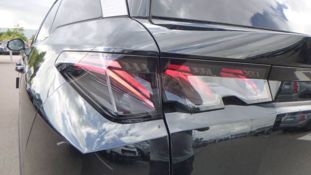 PEUGEOT 5008 GT HYBRID 145 E-DCS6 GT +PACK 360 - ref: 5-1363383 - Photo 10