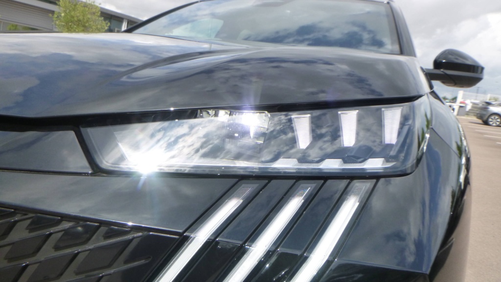 PEUGEOT 5008 GT HYBRID 145 E-DCS6 GT +PACK 360 - ref: 5-1363383 - Photo 9