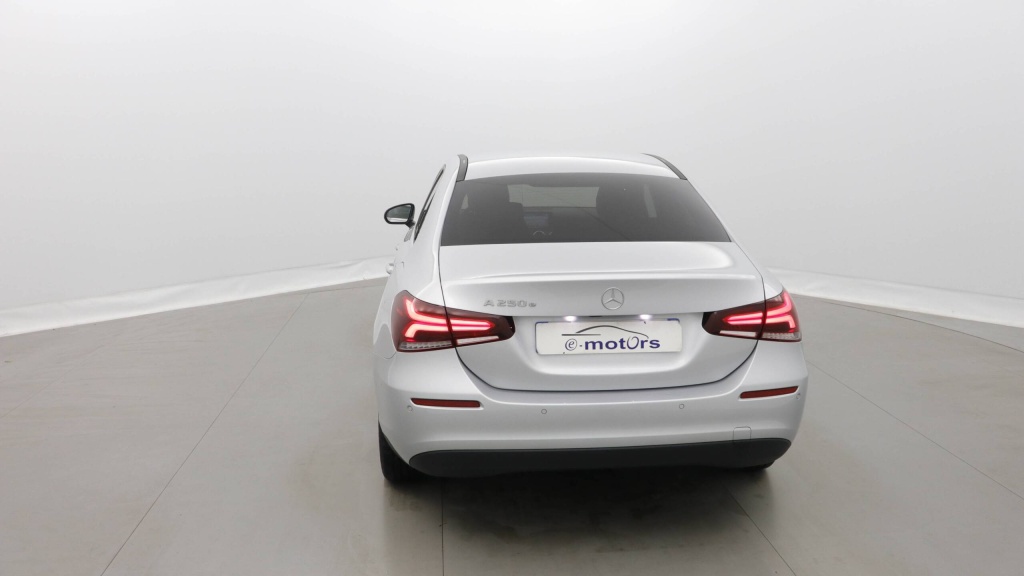 MERCEDES Classe E Progressive Line CLASSE A 250E 8G-DCT STYLE +GPS +CAMERA - ref: 5-1368245 - Photo 5