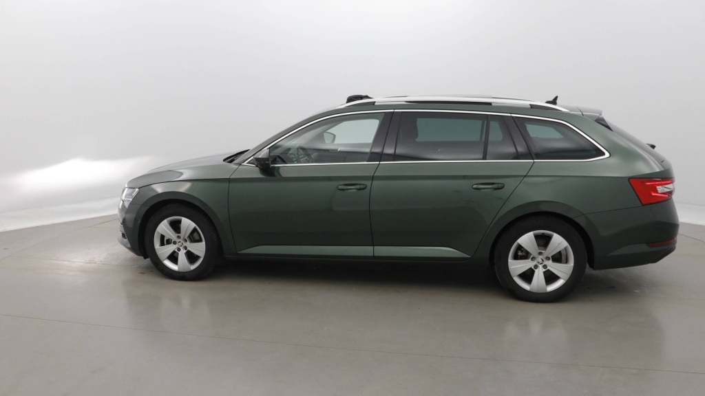 SKODA SuperbCombi Business 1.4 TSI PHEV 218 DSG6 +TOIT - ref: 5-1368750 - Photo 3