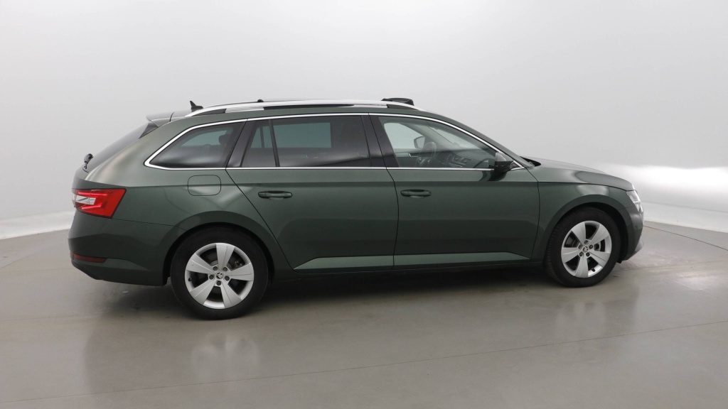 SKODA SuperbCombi Business 1.4 TSI PHEV 218 DSG6 +TOIT - ref: 5-1368750 - Photo 7