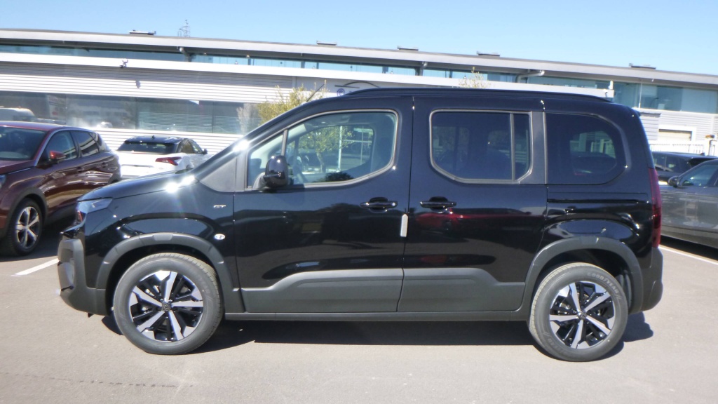 PEUGEOT Rifter GT M BLUEHDI 130 EAT8 GT 5PL - ref: 5-1370433 - Photo 8