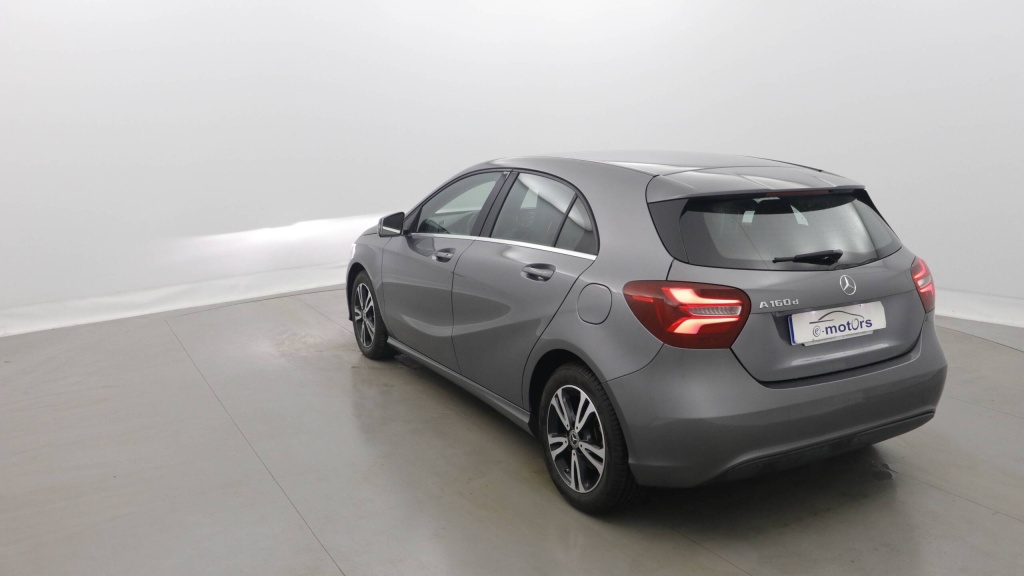 MERCEDES CLASSE A BUSINESS Business Edition CLASSE A 160 D 7G-DCT STYLE - ref: 5-1370970 - Photo 4
