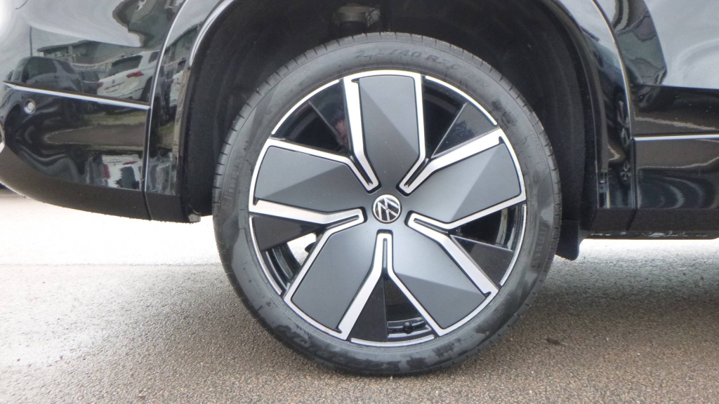 VOLKSWAGEN Tayron R-Line EHYBRID 272 DSG6 5PL R-LINE +TOIT PANO +JA20