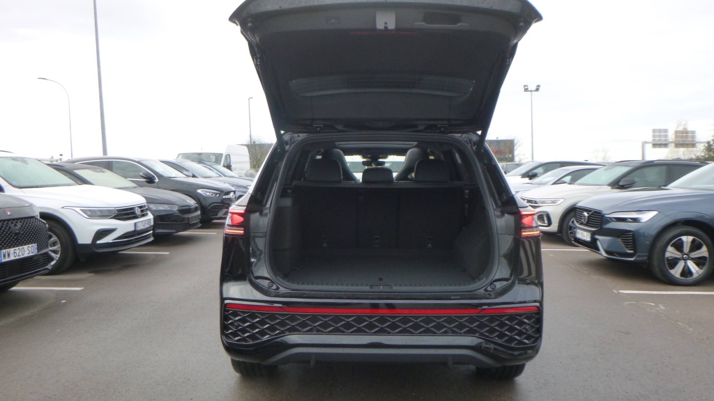 VOLKSWAGEN Tayron R-Line EHYBRID 272 DSG6 5PL R-LINE +TOIT PANO +JA20