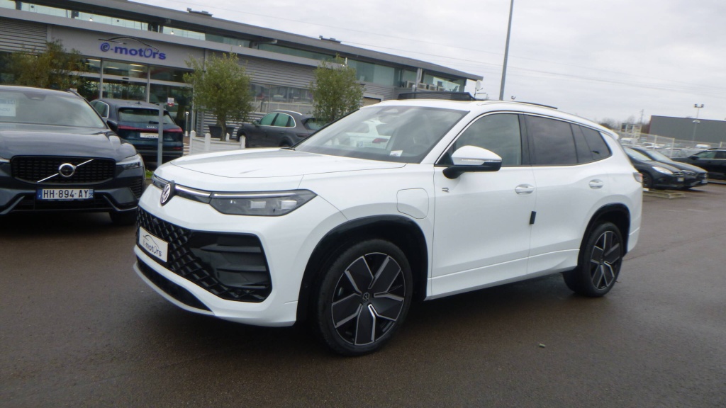 VOLKSWAGEN Tayron R-Line EHYBRID 272 DSG6 5PL R-LINE +TOIT PANO +JA20