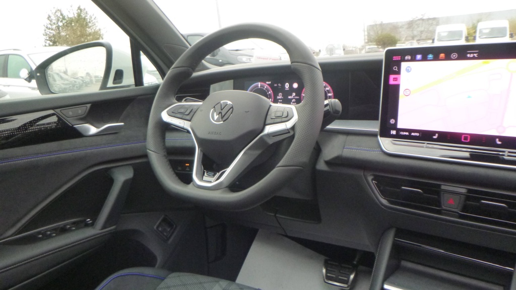 VOLKSWAGEN Tayron R-Line EHYBRID 272 DSG6 5PL R-LINE +TOIT PANO +JA20