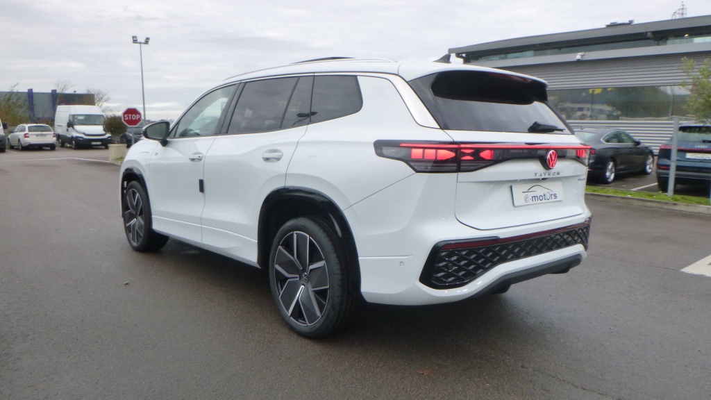 VOLKSWAGEN Tayron R-Line EHYBRID 272 DSG6 5PL R-LINE +TOIT PANO +JA20