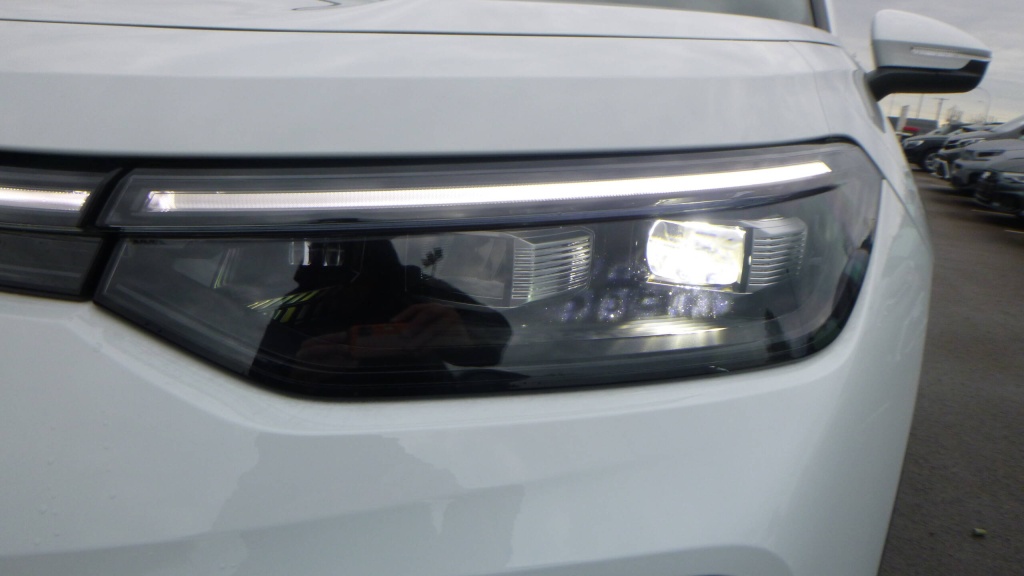 VOLKSWAGEN Tayron R-Line EHYBRID 272 DSG6 5PL R-LINE +TOIT PANO +JA20