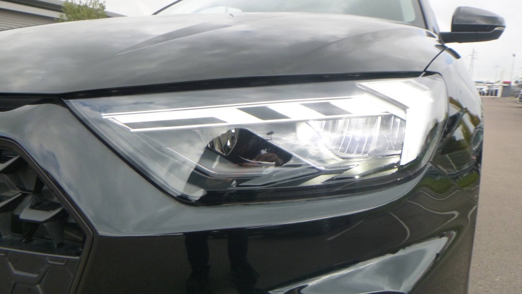 AUDI A1 Sportback S Line 25 TFSI 95 S TRONIC 7 S LINE +ACC+CAMERA - ref: 5-1373344 - Photo 9