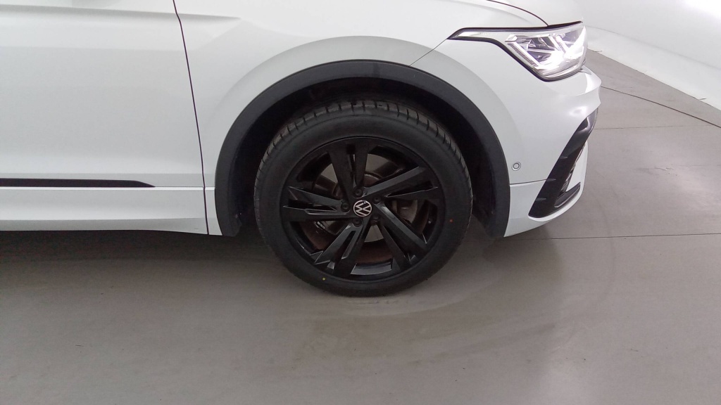 VOLKSWAGEN Tiguan R-Line 1.4 EHYBRID 245CH DSG6 - R-LINE + TOE +BLACK R-LINE +ATTELAGE - ref: 5-1374088 - Photo 11