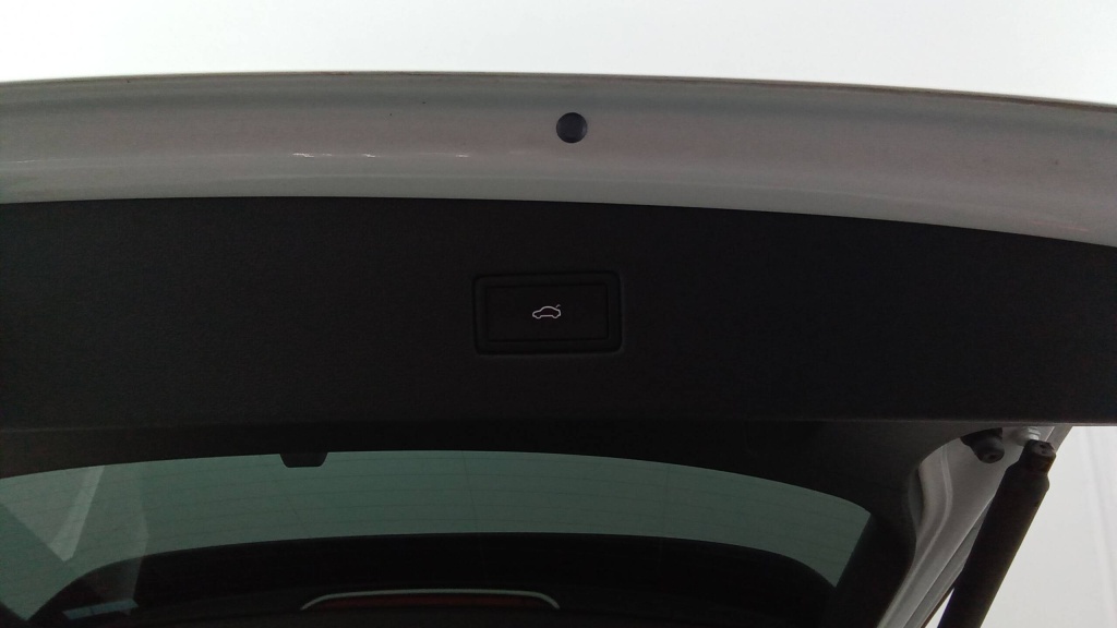 VOLKSWAGEN Tiguan R-Line 1.4 EHYBRID 245CH DSG6 - R-LINE + TOE +BLACK R-LINE +ATTELAGE - ref: 5-1374088 - Photo 15