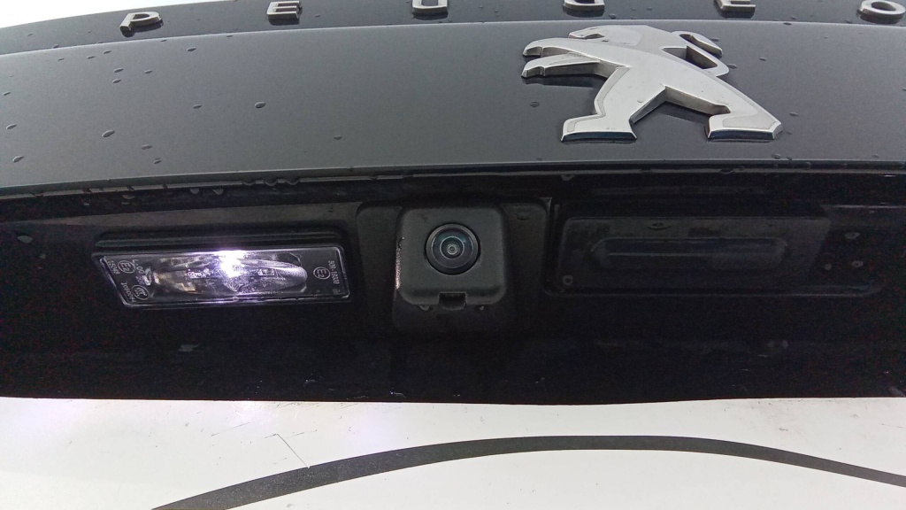 PEUGEOT 2008 Allure PURETECH 130 ALLURE +GPS +CAMERA - ref: 5-1378027 - Photo 12