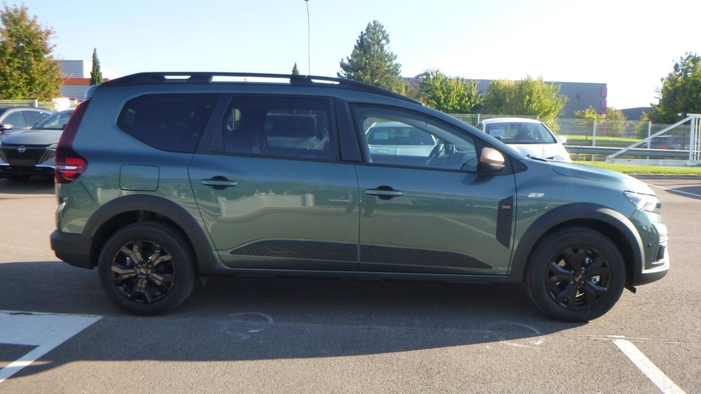 DACIA Jogger Extreme + ECO-G 100 7 PLACES EXTREME+  +SIEGES AV CHAUFFANTS - ref: 5-1388923 - Photo 4