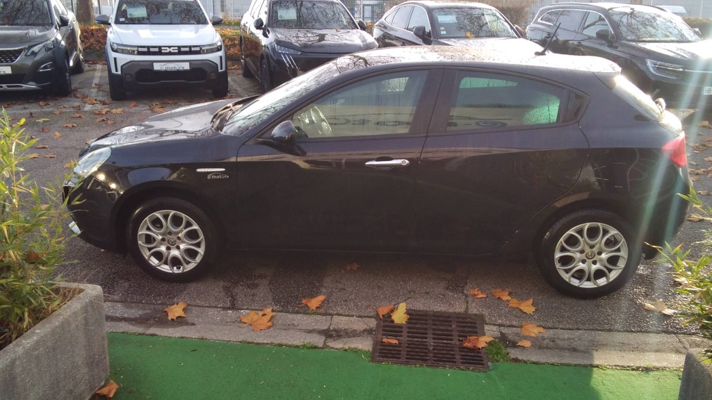 ALFA ROMEO GIULIETTA SERIE 2 Super 1.6 JTDM 120 CH S&S - SUPER - ref: 5-1391409 - Photo 8