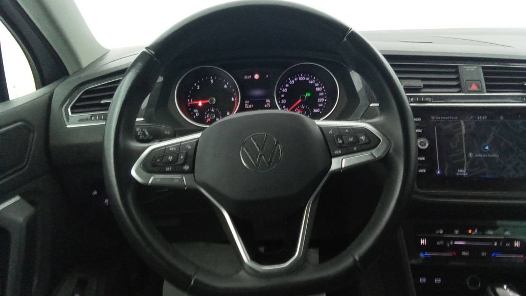 VOLKSWAGEN Tiguan Tiguan TDI 150 DSG7 +Caméra +Clim auto TDI 150 DSG7 +CAMERA +CLIM AUTO - ref: 5-1392807 - Photo 13