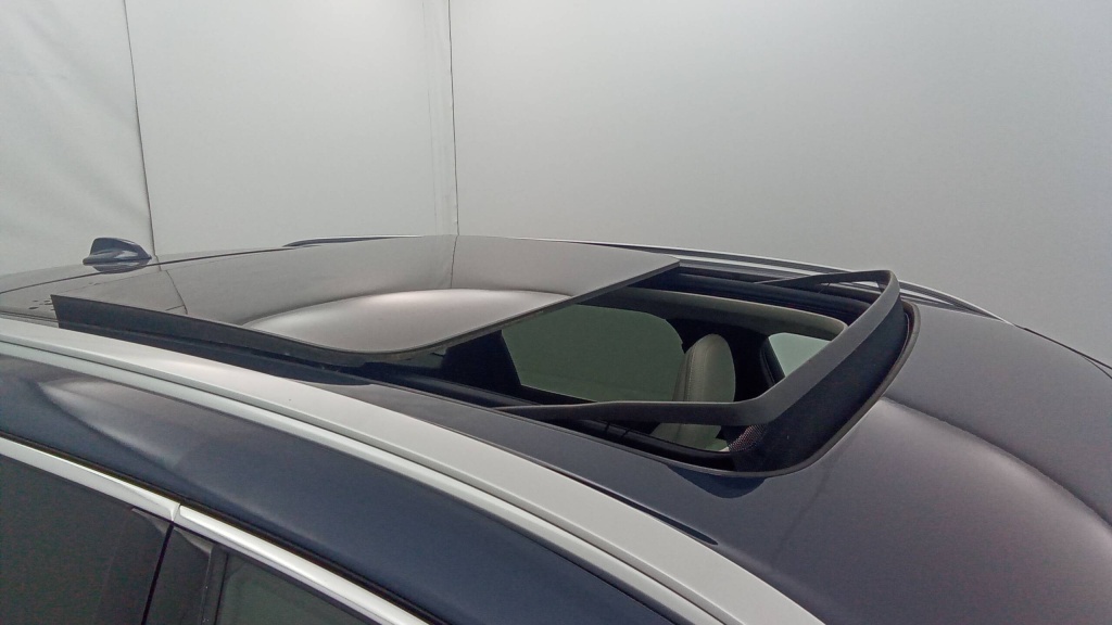 VOLVO XC60 Business Executive XC60 T8 RECHARGE AWD 303 CH + 87 CH GEARTRONIC 8 EXECUTIVE +360 +HAYON ELECTRIQUE - ref: 5-1392983 - Photo 13