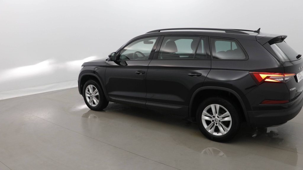 SKODA Kodiaq Ambition TSI 150 ACT DSG7 7PL AMBITION - ref: 5-1393119 - Photo 4