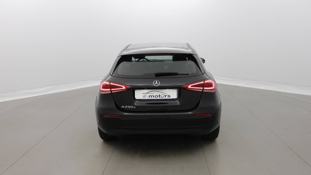 MERCEDES Classe E Progressive Line CLASSE A 250 E 8G-DCT PROGRESSIVE LINE +PACK PREMIUM - ref: 5-1393173 - Photo 5