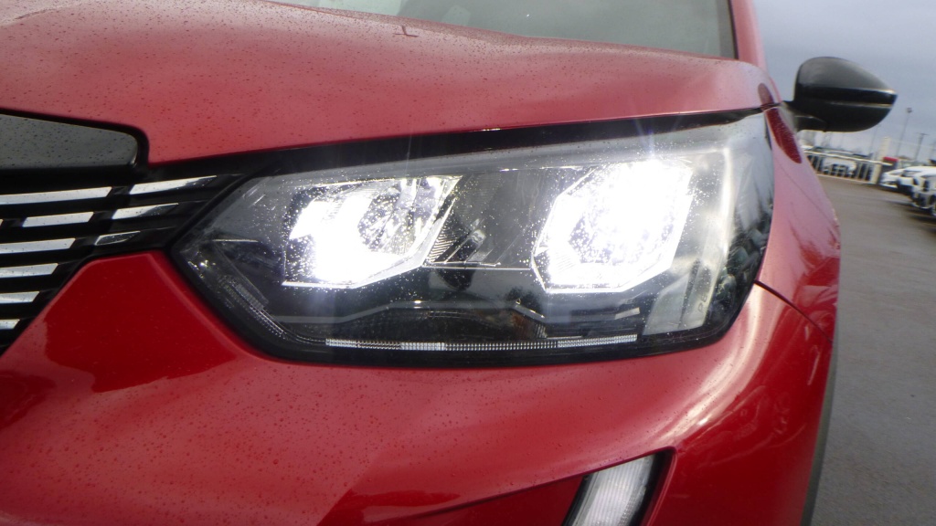 PEUGEOT 2008 Allure Pack PURETECH 130 S&S BVM6 - ALLURE PACK - ref: 5-1393675 - Photo 9