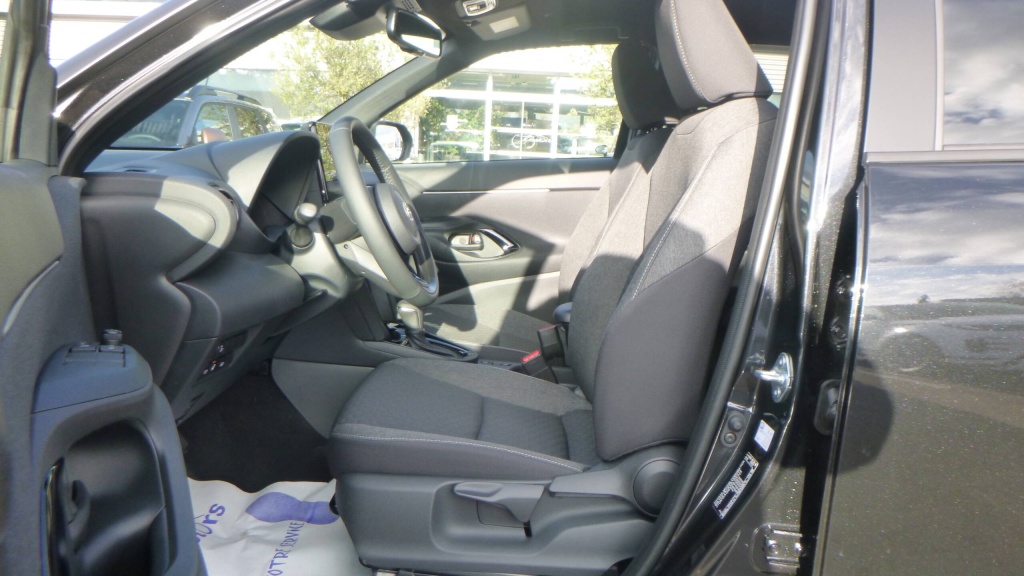 TOYOTA Yaris Cross Design 130H 2WD DESIGN +PACK HIVER +PACK SAFETY - ref: 5-1397798 - Photo 16